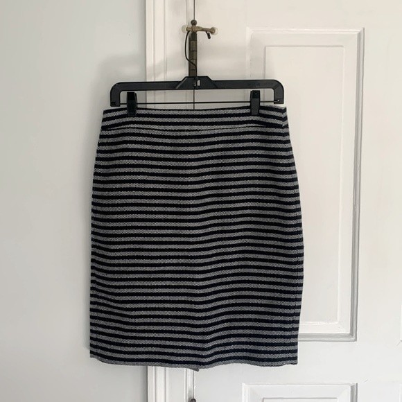 J. Crew Factory Pencil Skirt in Blue and White Stripe Size 6 - Picture 1 of 7